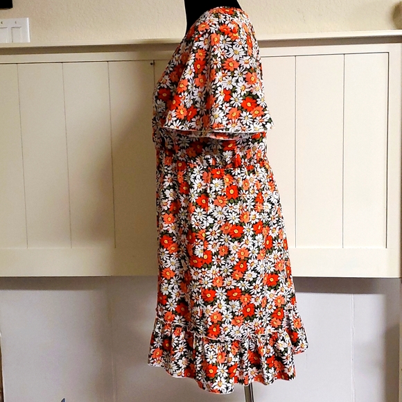 1X SHEIN FLORAL PRINT DRESS - Picture 2 of 5